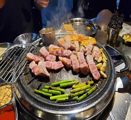 모름지기 덕천직영점